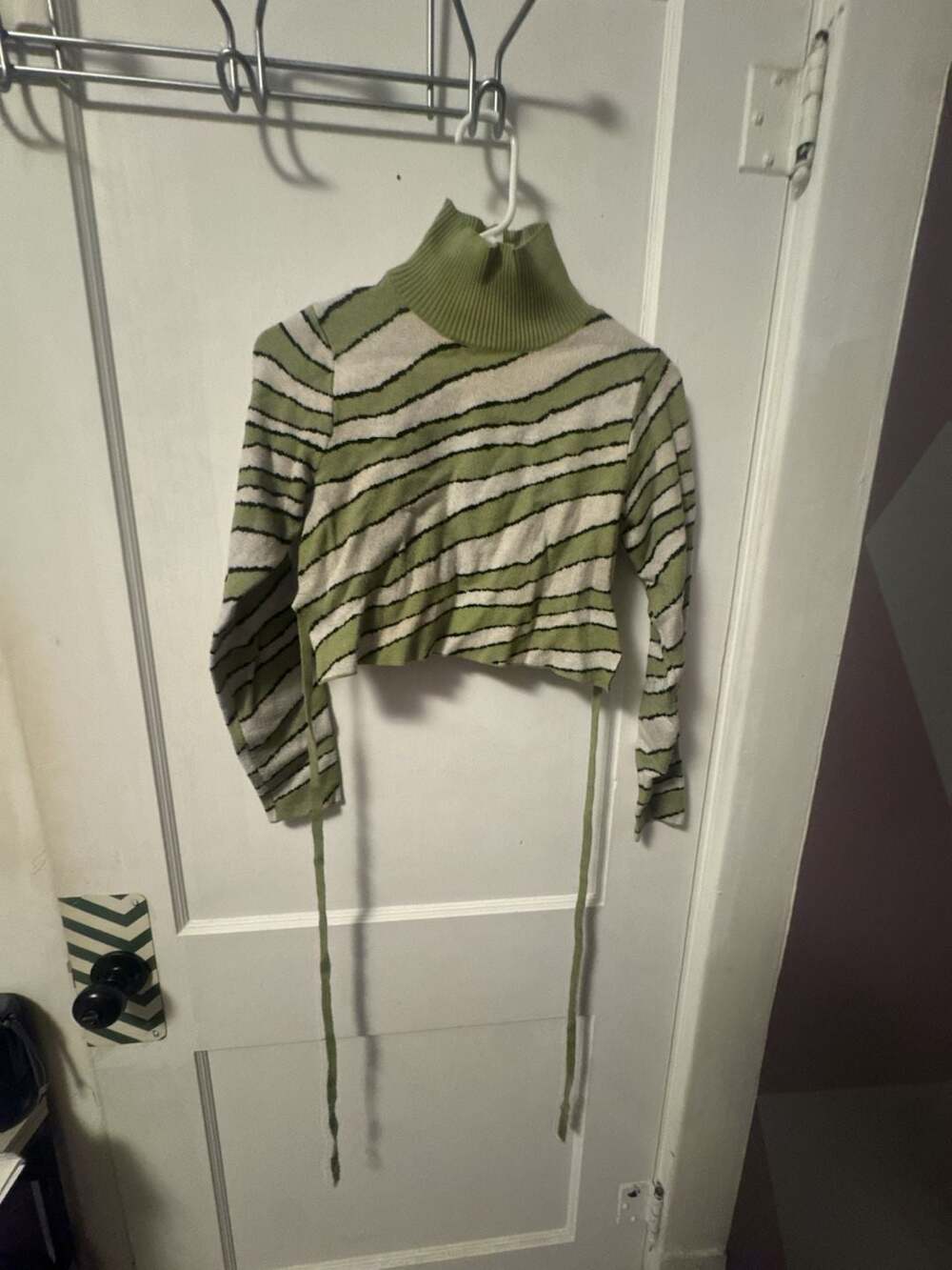 Nasty Gal Collection Green Striped Turtleneck Crop Sweater Open Back Size US 6